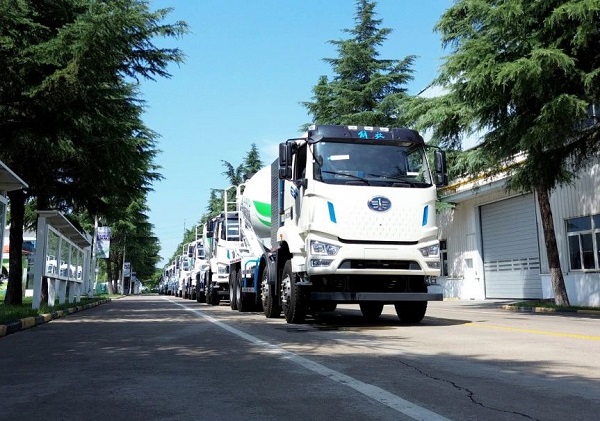 【發(fā)車(chē)新聞】花開(kāi)盛夏好風(fēng)光，蒸蒸日上交付時(shí)